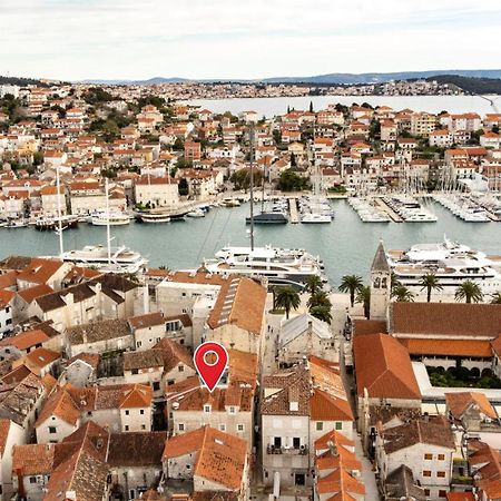 Villa Fontana Trogir Exterior photo