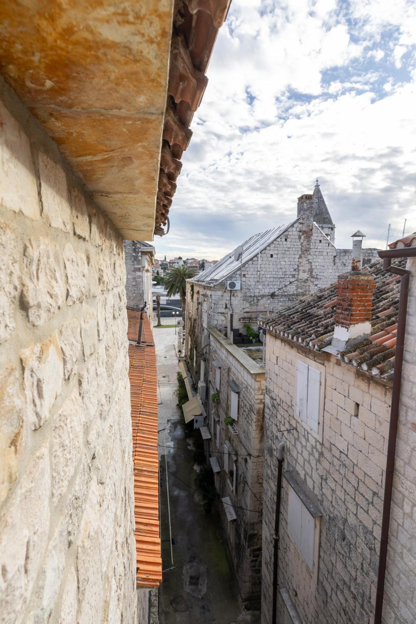 Villa Fontana Trogir Exterior photo